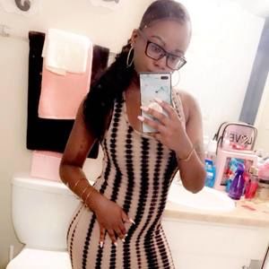 Meet your Posher, Shaquela